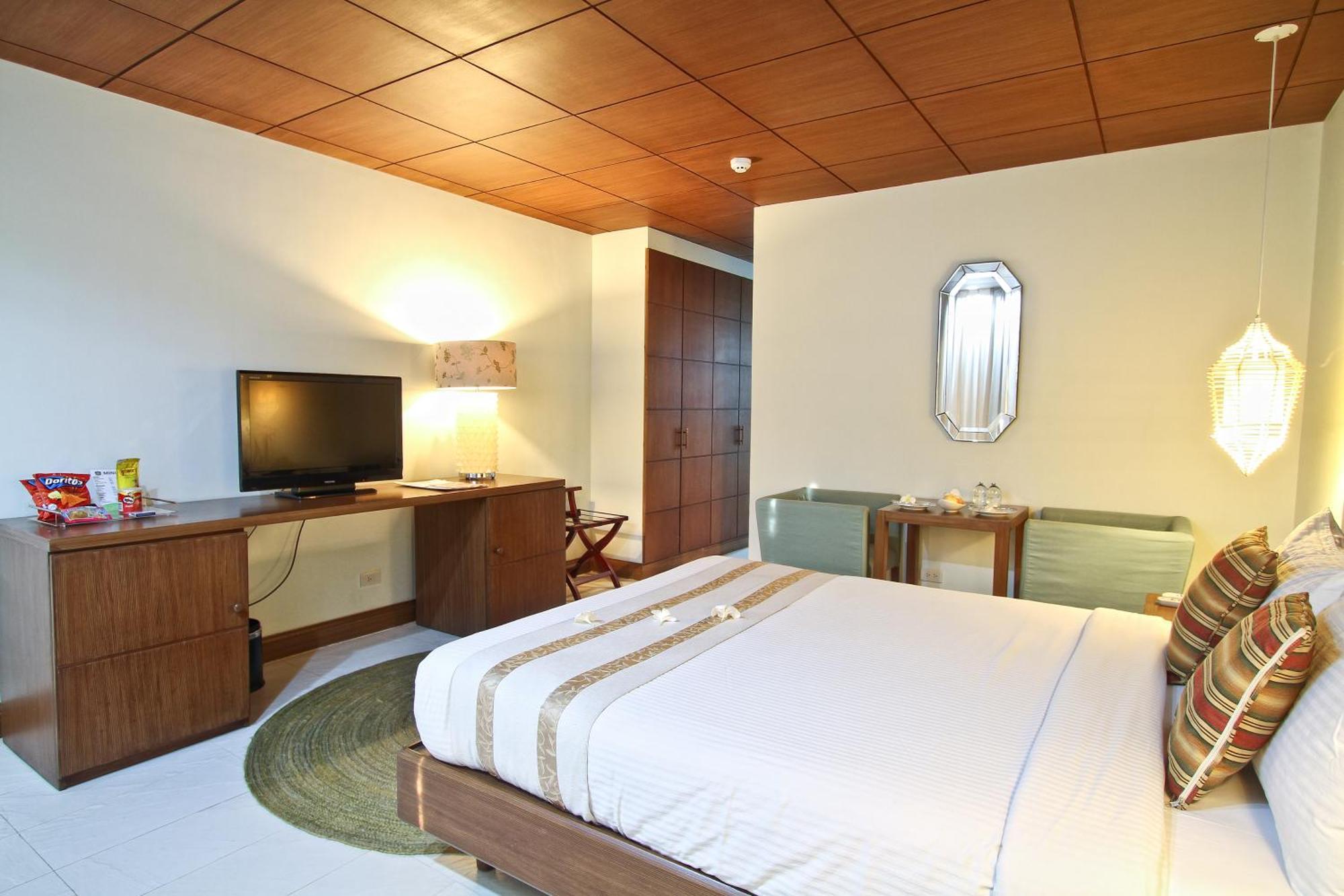 Club Punta Fuego Hotel Nasugbu Ngoại thất bức ảnh
