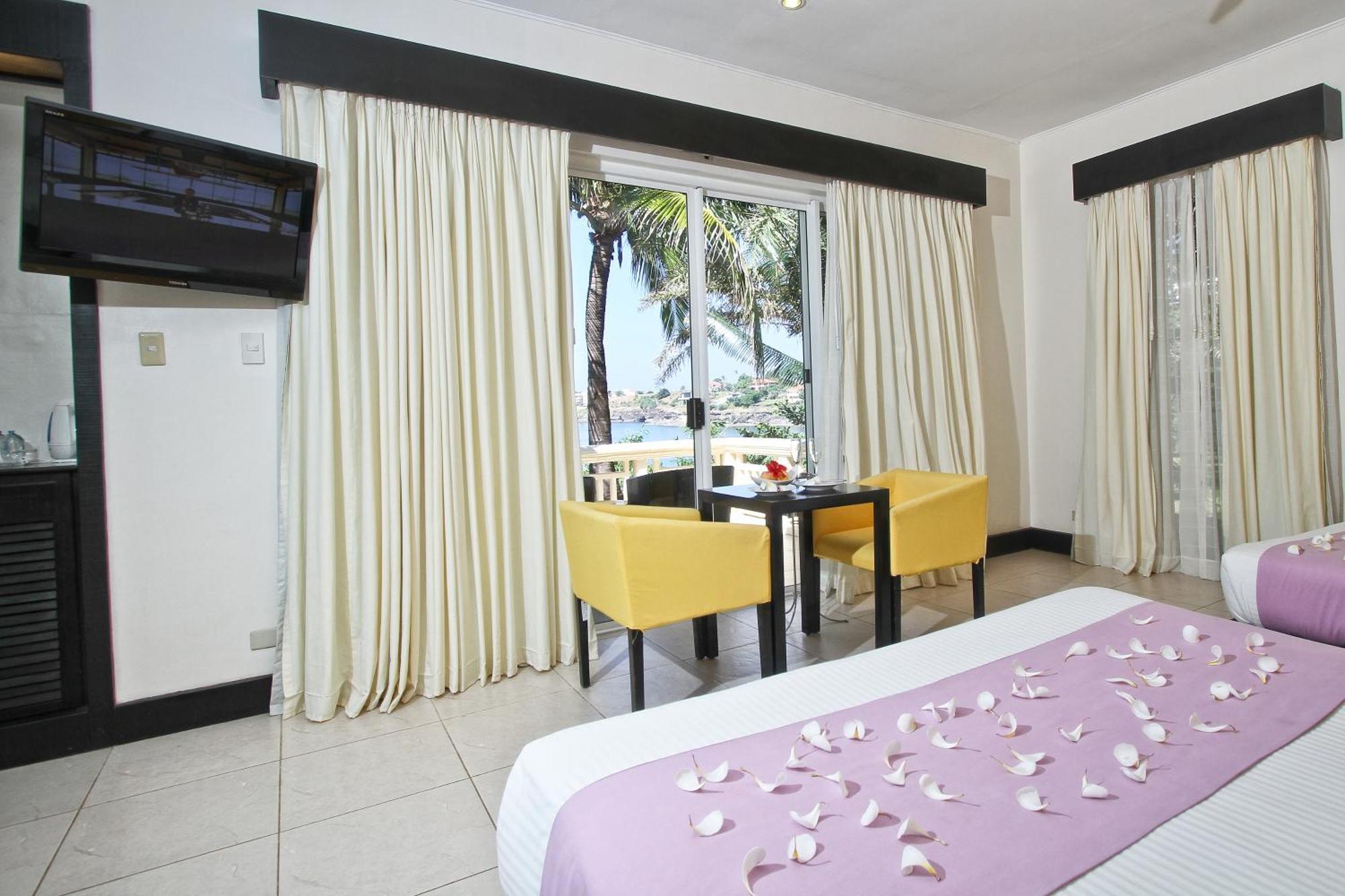 Club Punta Fuego Hotel Nasugbu Ngoại thất bức ảnh