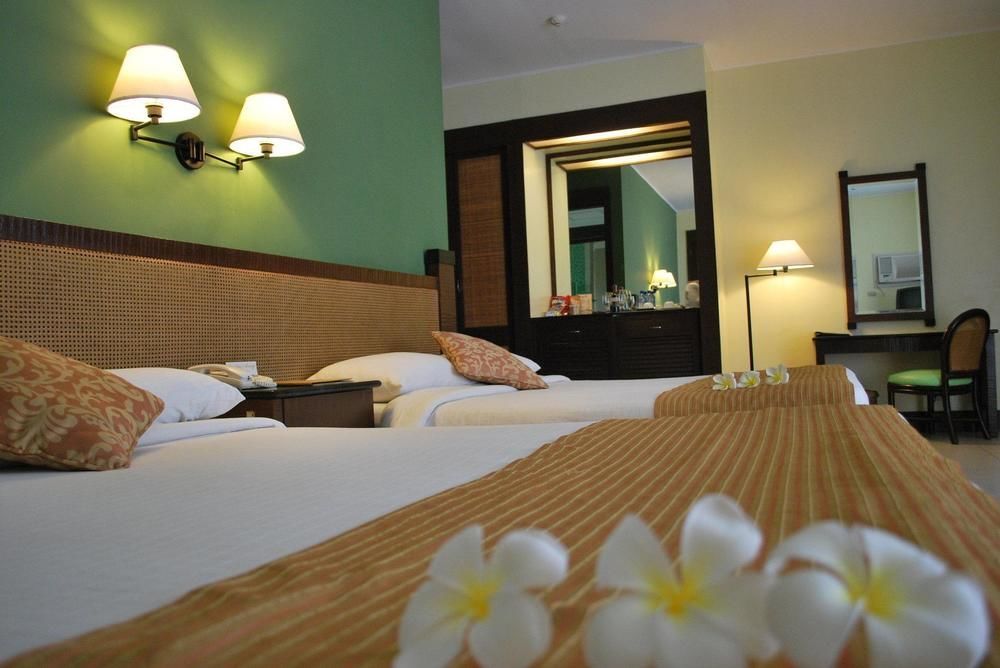 Club Punta Fuego Hotel Nasugbu Ngoại thất bức ảnh