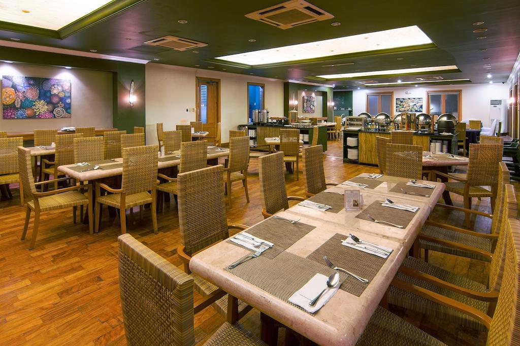 Club Punta Fuego Hotel Nasugbu Ngoại thất bức ảnh