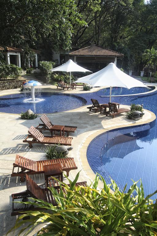 Club Punta Fuego Hotel Nasugbu Ngoại thất bức ảnh